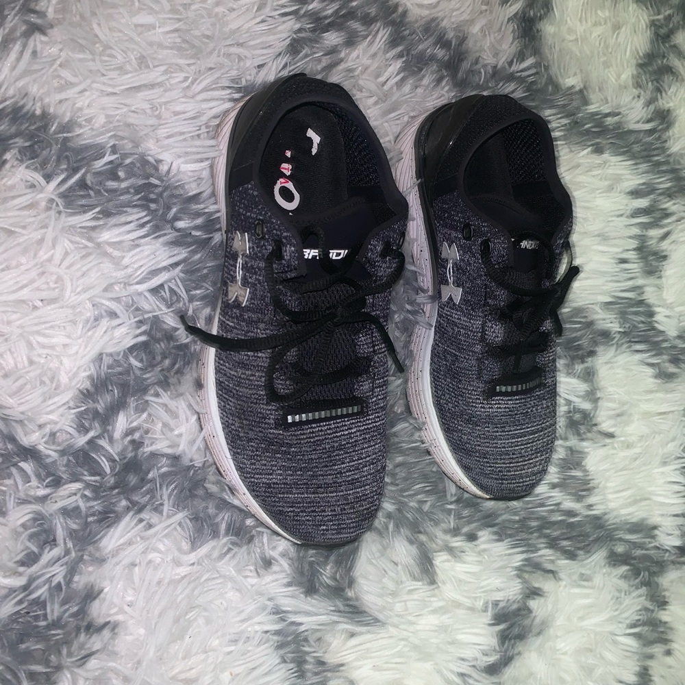 👟👟